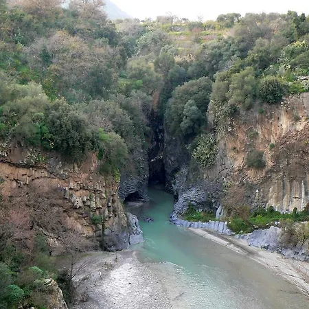 Semu A Mari * Santa Teresa Di Riva